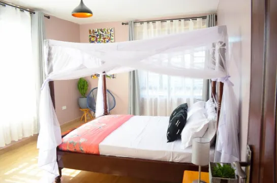 Ilala House, Voi - Spacious 2 Bed, 2 Bath with parking,  7 mins to Tsavo East