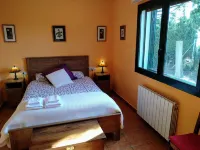 Entire house near Barcelona ideal families and groups. Guaranteed fun.