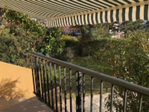 WATERFRONT APARTMENT IN SOUTH CORSICA (1 MINUTE WALK FROM THE BEACH)