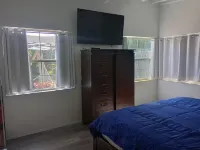 Charming House with Boat Dock in Serene Inglis, Riverfront Deep Water Gulf Acces Hotels in Inglis