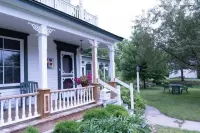 Harbor Hill Inn - Pepin Suite