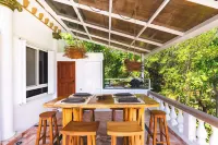 Luxury and Comfort a Block from the Beach with Private Pool and Incredible Views
