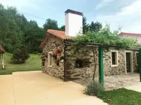 Casa Rural Rodeada de Naturaleza. A Medio Camino Ntre A Coruña y Santiago Hotel di Comarca de Ordes