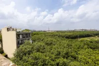 Hotel Aerostar Gold Near Yashobhoomi - Bintang 2