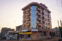 Superb 2 Bedroom Furnished Apartment - Basson, Douala Hotels in 