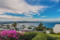 Delightful two-bedroom apartment with a pool in the heart of Plettenberg Bay