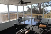 4 BR House in Horseshoe Beach: Your Fishing & Scalloping Adventure Starts Here