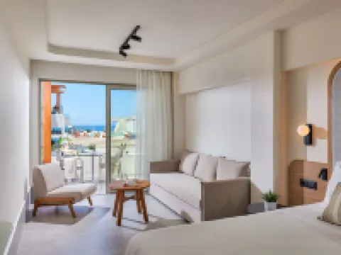 Enorme Santanna Island Hotels in Sisi