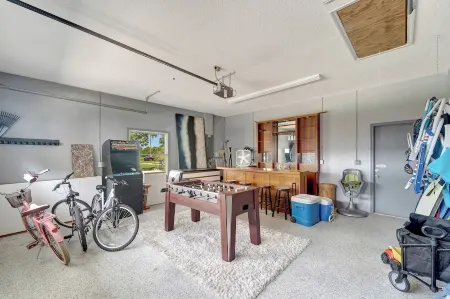 Waterfront/Kayak with Manatees/Heated Pool/Bikes/Firepit/Fish/close to Beaches Отели рядом с достопримечательностью «Биг Фиш»