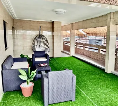 M & M Penthouse, 3 Bedrooms Salon Villa Complete