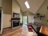 Enchanting 2-bedroom condo with AC in Boulder 건배럴 호텔