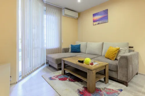 Cozy 1-bedroom apartment in charming Varna with AC, WiFi Hotels in Primorski