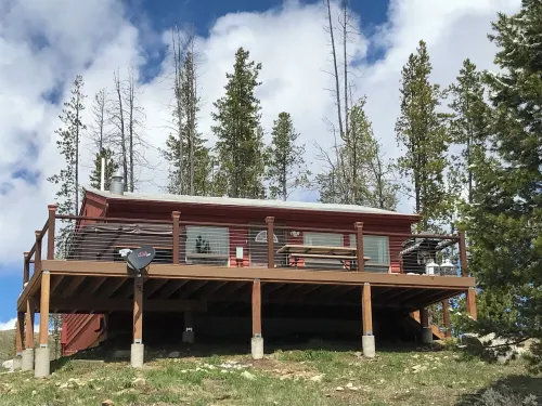Whispering Pines Guest Cabin At Georgetown Lake - Family & Pet Friendly, Hot Tub