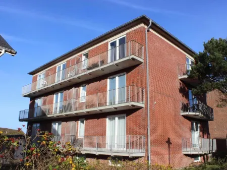 Newly renovated, close to the beach, sunny, south-facing balcony, WLAN Отели рядом с Аэропорт Вестерланд Зюльт