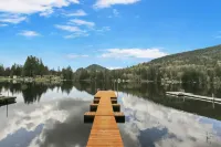 Lake Front Retreat at Cain Lake