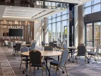 蒙特利爾機場-聖勞倫斯洲際Staybridge Suites飯店 纳穆尔附近的飯店