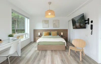 Stay Inn Muskoka Hotels near Lake Muskoka