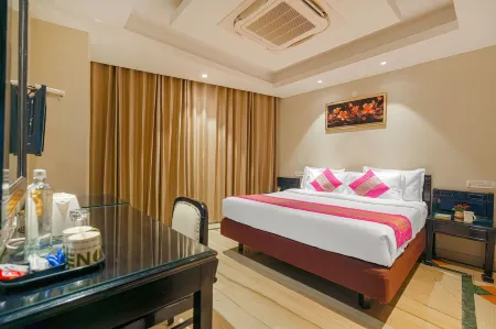 One Earth City Heart Amritsar Отели рядом с достопримечательностью «Akal Takht»