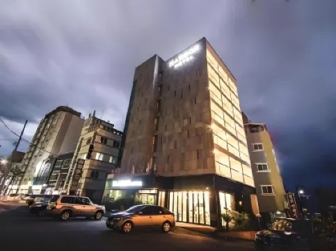海港飯店濟州 Jeju Folk Tour Town附近的飯店