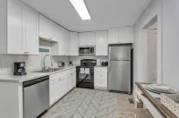 Relax near Falls Park  20 min drive Hotels in Easley