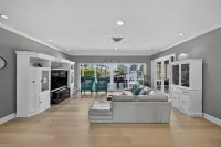 Waterfront home w/pool & views 5 minutes from beach/nightlife!