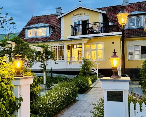 Kivikstrand Badhotell Hotels in Simrishamn N
