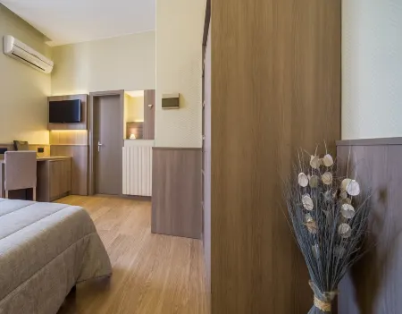 Hotel Est Piombino Отели рядом с достопримечательностью «Vista mare»