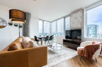 2BR | Pool, Gym, Rooftop | Bellevue | Sophari A