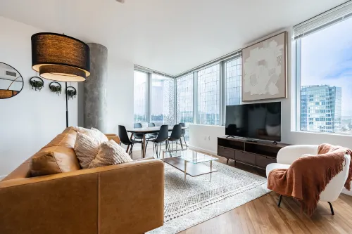 2BR | Pool, Gym, Rooftop | Bellevue | Sophari A - 3 stjerner