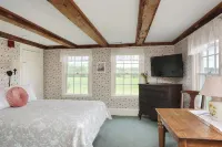 Spacious Suite in a Farm Setting-20  Mins to the Ocean-#2-Abbott Brook Inn