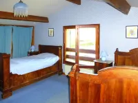 Country Home on Bay of Arcachon Hotels in Lanton