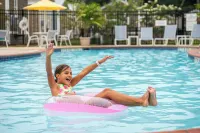 Shore Point Cottages - Pools