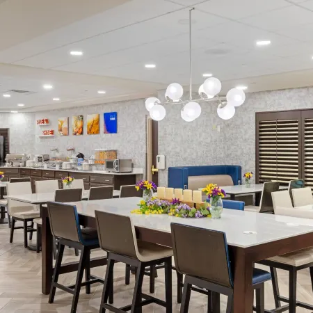Comfort Inn & Suites Greenville Near East Carolina University