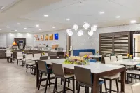 Comfort Inn & Suites Greenville Near East Carolina University - petit déjeuner