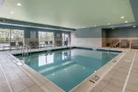 Holiday Inn Express & Suites LANCASTER - MOUNT JOY by IHG - Pools