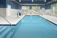 Element Portland Beaverton - Pools