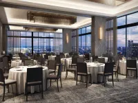 AC Hotel Miami Brickell Hotels near Puttshack