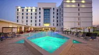Crowne Plaza PANAMA AIRPORT by IHG - Pools