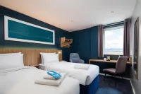 Travelodge Cardiff Central Queen Street