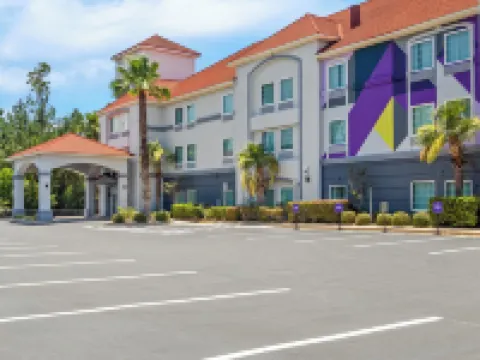 Spark by Hilton Kingsland Hotels in Kingsland