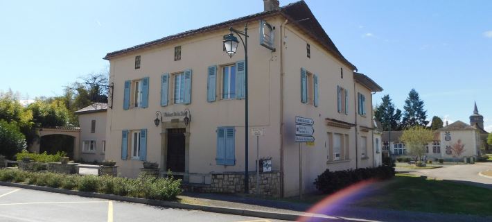 르 를레 드 라 투르 제르 호텔