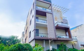 Hotel ELite Millennium City Gurgaon