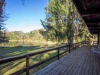 The Alpine Wilderness Lodge Hotels in Great Valley