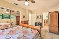 Home w/ Pool in Upscale Pinecrest Village - Country Houses