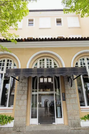 Hotel Minas Gerais Отели в г. Посус-ди-Калдас