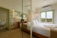 Plioni Villas & Suites - piscina