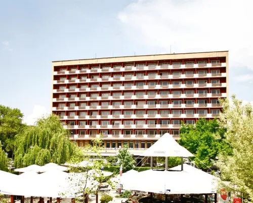 Rila Hotel Sofia Отели рядом с достопримечательностью «Софийска синагога»