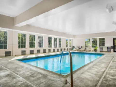 La Quinta Inn & Suites by Wyndham Stonington-Mystic Area Hotels in Stonington