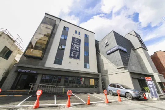 Andong Brown Dot and Andong Culture Street Branch