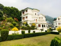 Fresco Hotel & Residences - parking